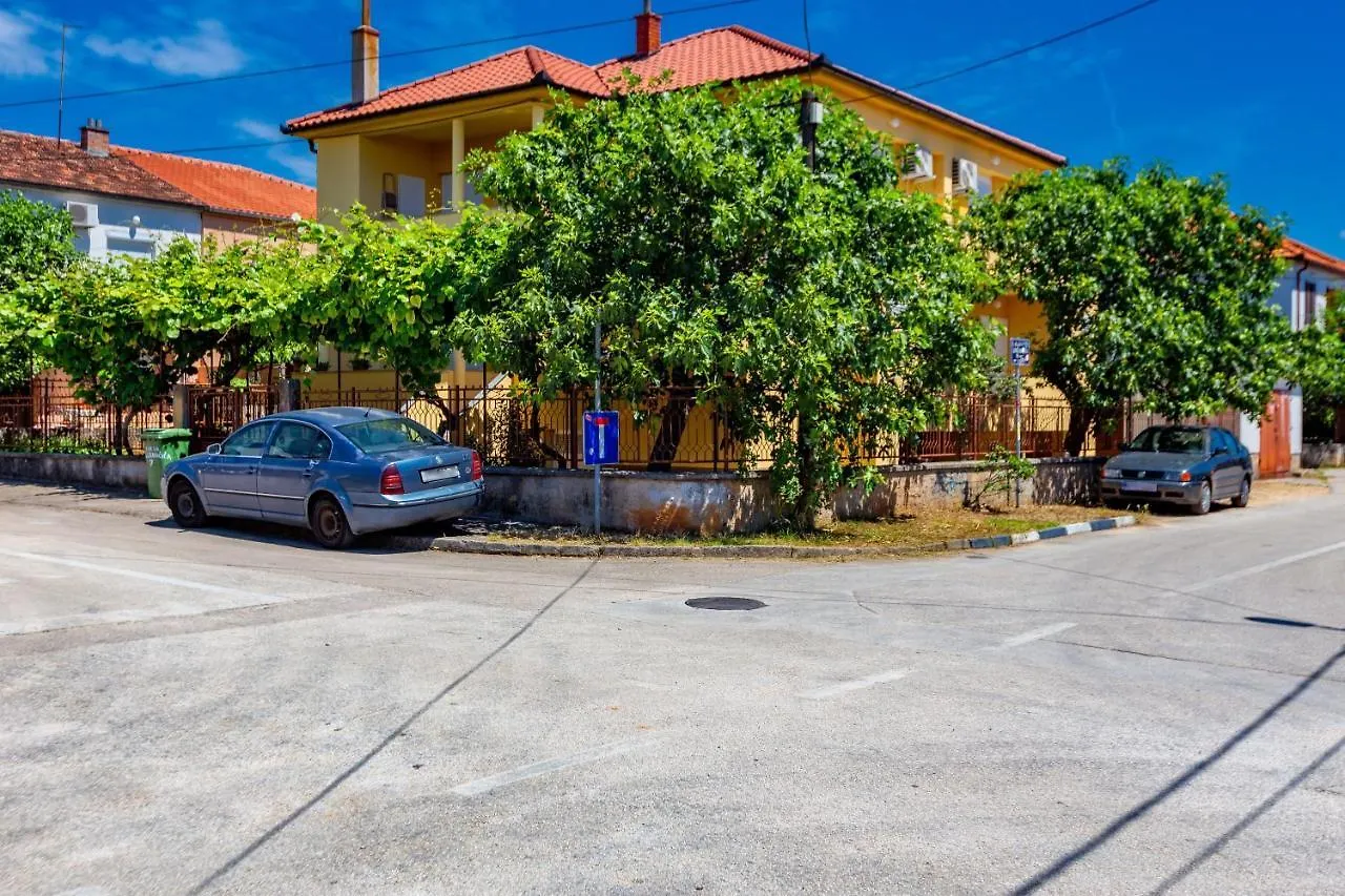 Nikola Apartments Free Parking Bbq Zadar